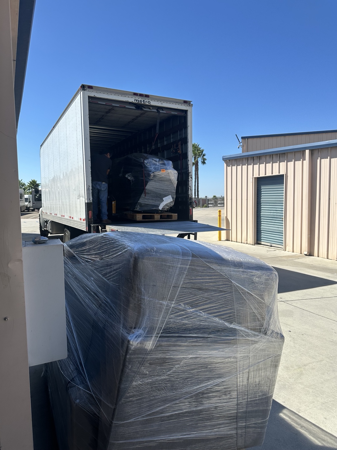Recepción de salas de liquidación en camión